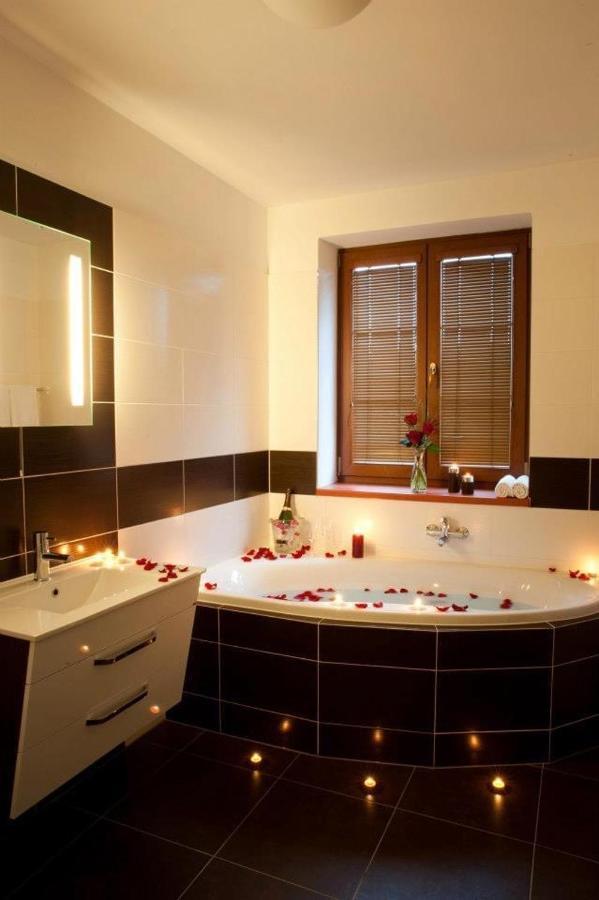 4Rooms Roztoky Exterior foto